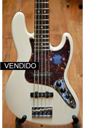 Fender American Jazz Bass V 08